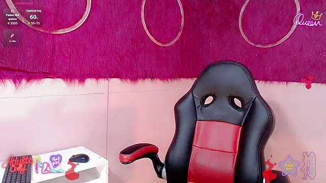 isabella vogue online show from February 4, 11:37 am