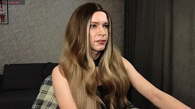 Anna inHear online show from April 21, 4:03 pm