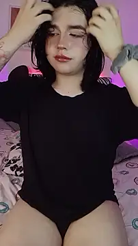 Daniellesins1 online show from March 2, 7:15 am