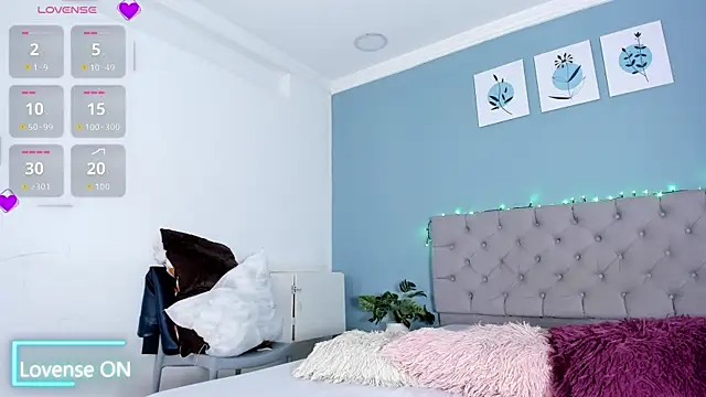 Valentina Rujano online show from April 8, 2:13 am