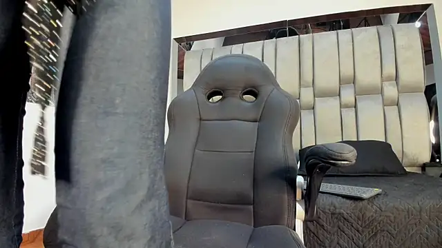 ElektraBomdans online show from April 18, 7:58 pm