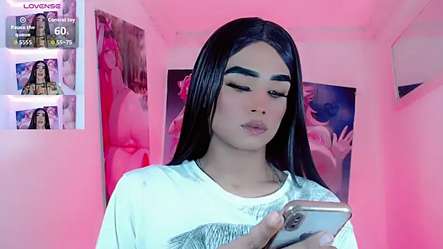 Alisson Secrett  online show from March 25, 2:39 am