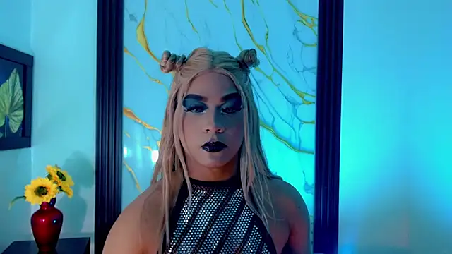 cristal villael  online show from March 23, 7:19 pm