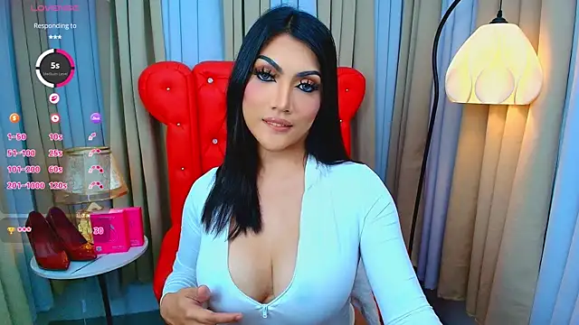 Laureen Hilton online show from June 12, 11:53 am