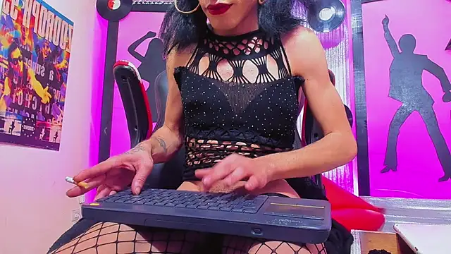 daisy jonexxx22 online show from April 21, 9:05 am