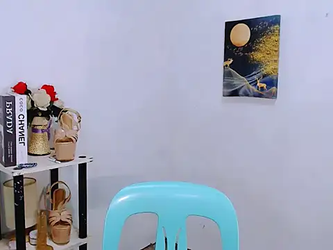 Queeny Cassandra online show from April 21, 6:09 am