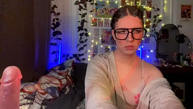 moonvampiq online show from February 28, 11:22 pm