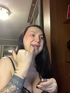 EvaBeautyXx online show from April 19, 10:45 pm