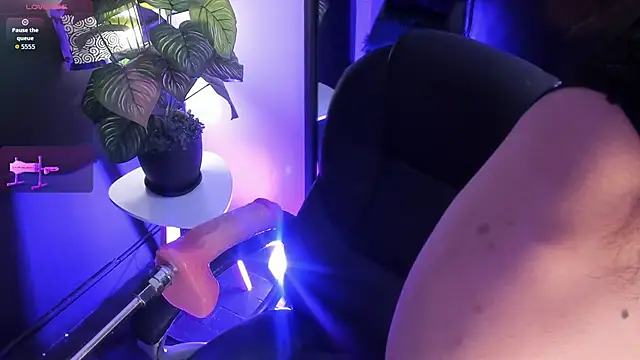 Danika Dahl online show from April 22, 6:53 am