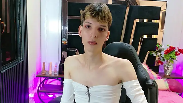 Stefany PiInk online show from March 20, 12:50 pm