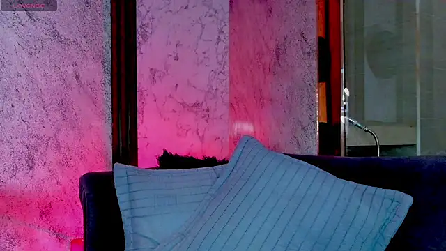 Gisela Valencia online show from April 18, 1:24 pm