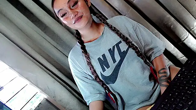 Jessicasfantasy online show from March 21, 8:52 am