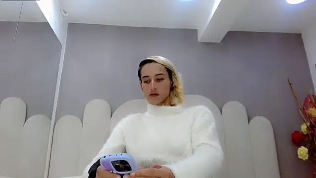 samantha bliss24 online show from April 18, 7:07 pm