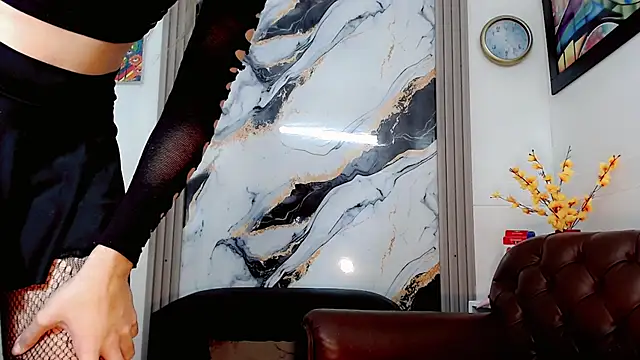 Mia Colucci- online show from April 21, 11:28 am