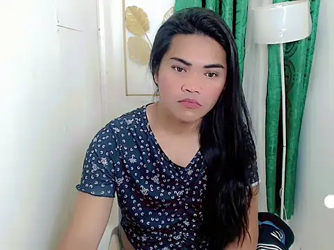 Midnightsnack88 online show from April 19, 4:24 am