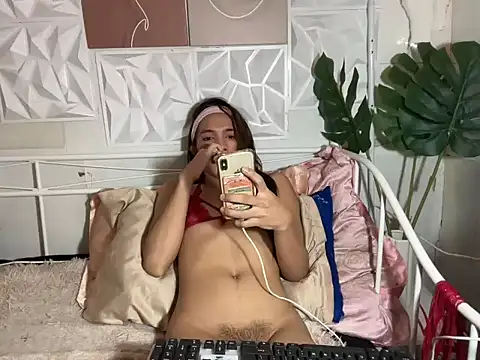 Leijona Milker online show from March 27, 8:26 am