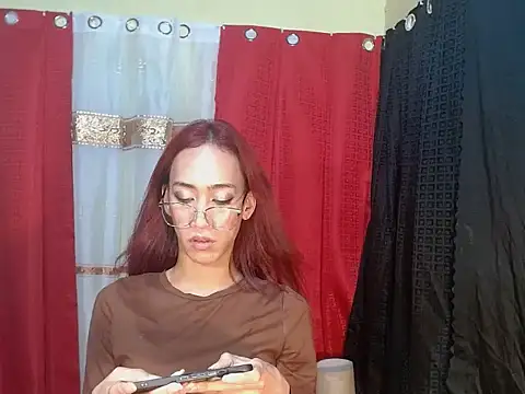 HottestLadyYuna online show from April 18, 7:58 pm