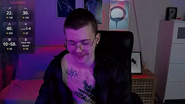 Thomas Norton online show from April 22, 8:27 pm