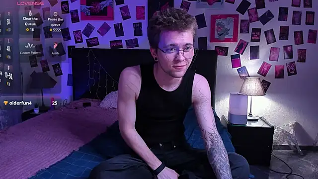 Thomas Norton online show from June 5, 8:26 pm