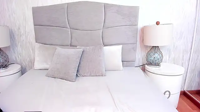 NaomiBDSM online show from April 20, 4:30 pm