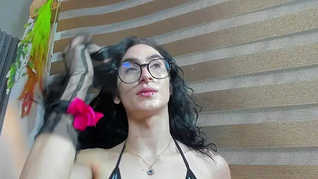Shammy rosse online show from July 6, 10:01 pm