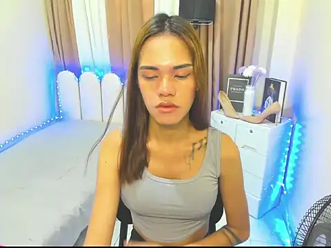Seductive aliyah online show from May 24, 9:28 am