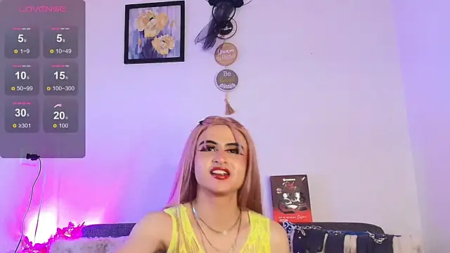 Emily hall19 online show from April 28, 8:35 pm
