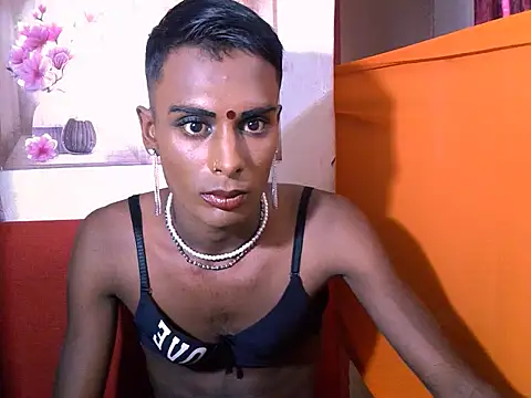 Indianglamorous 2 online show from June 16, 1:13 pm