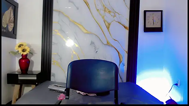 natalia luxe online show from July 7, 7:29 pm