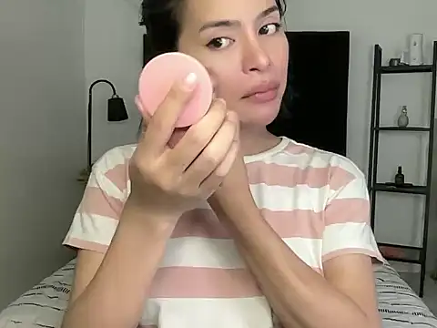 your bianca69 online show from October 28, 5:38 am