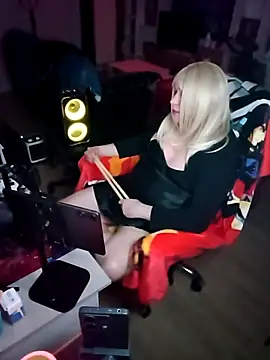 JulietteMaitresse online show from March 22, 8:30 am