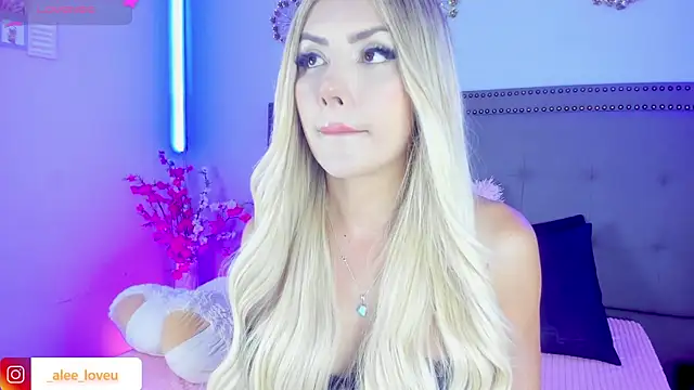 ale lovee online show from December 5, 3:22 am