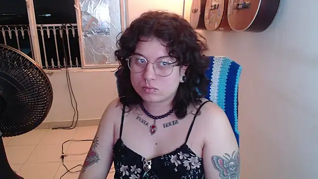 Smoke trip Alicia online show from December 16, 10:31 am