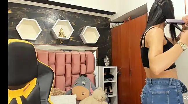 ximena slut 21 online show from January 27, 5:03 am