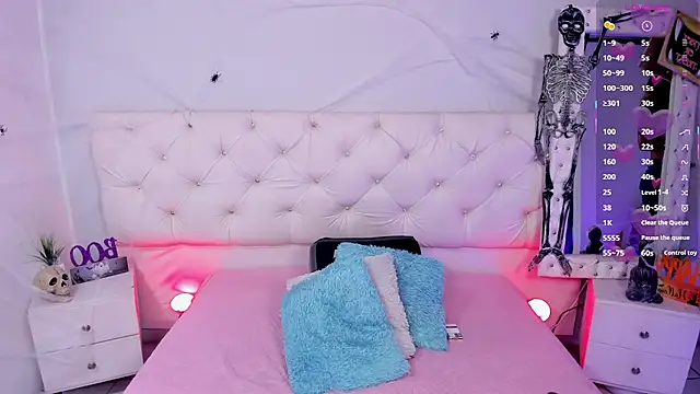 ximena slut 21 online show from October 13, 3:52 am