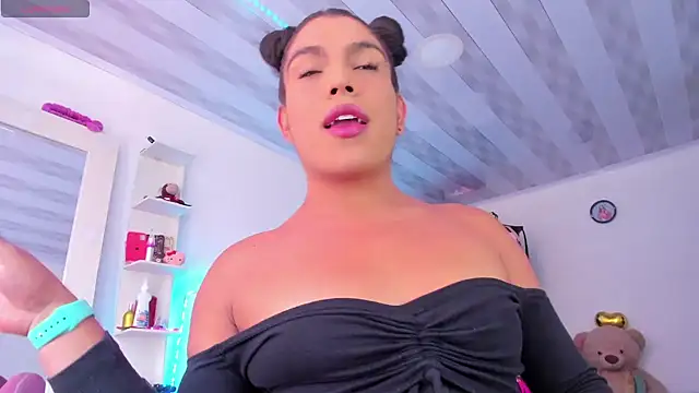 briitany hot online show from February 18, 7:32 pm