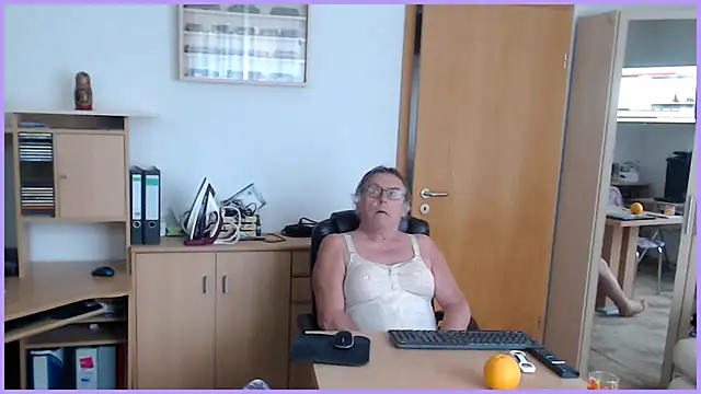 Sissygera online show from October 12, 12:51 pm