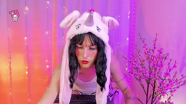 rosseblondee online show from June 5, 8:26 pm