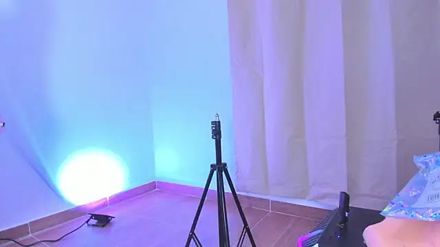 KataFerreira777 online show from April 5, 2:31 am