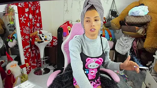 Lawrncesofiets online show from December 30, 3:57 pm