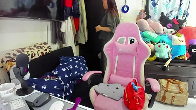 Lawrncesofiets online show from January 25, 3:47 pm