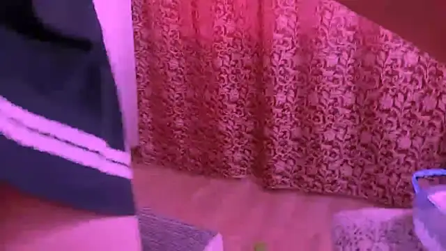 LuxMelys online show from April 21, 5:25 am