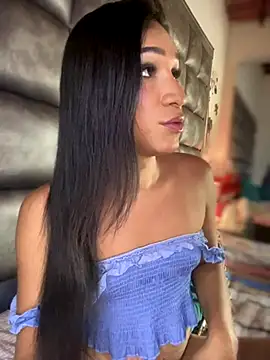 Ashly Miller online show from December 1, 8:00 pm