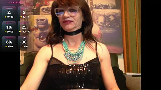 TheBlackWtch online show from April 18, 8:20 pm