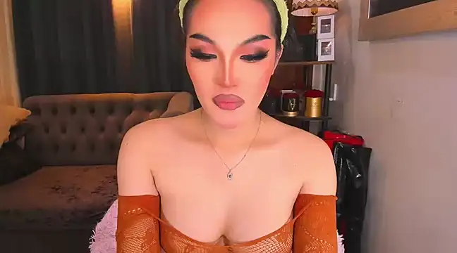 ChalanieFox online show from March 23, 7:42 am