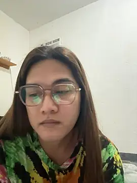 MarieLoveGlamorous online show from March 12, 5:29 pm