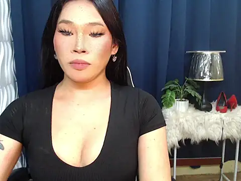 Ur Fantastic Lina online show from January 12, 11:23 pm