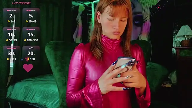 Summer XO online show from April 10, 10:26 pm