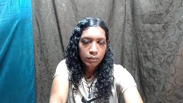 Snapshot of shairaStarr chatting on October 18, 1:26 pm shairaStarr online show from October 18, 1:26 pm