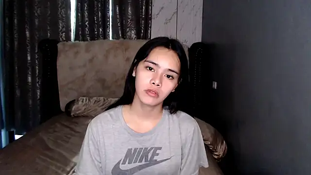 shecutie69 online show from April 20, 2:13 am